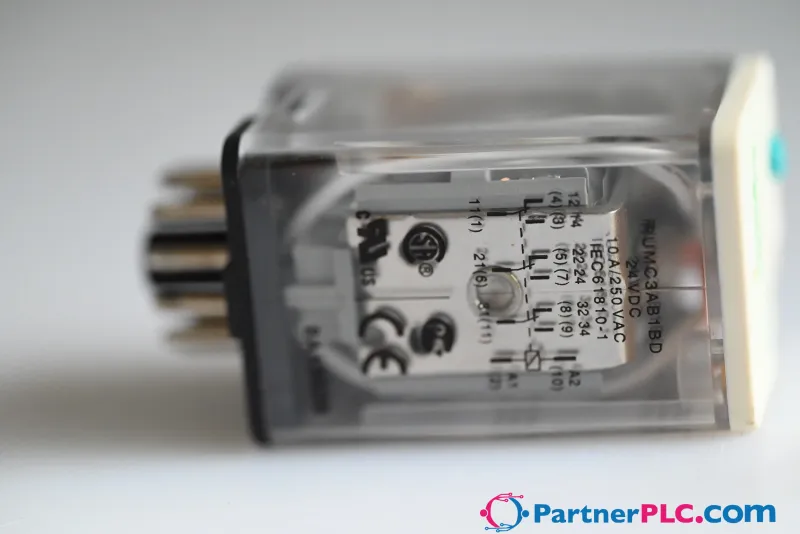 Schneider Electric RUMC3AB1BD — photo 6 of 7