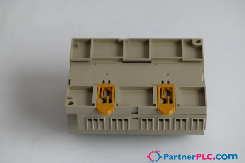 Omron ZEN-20C1DT-D-V2 Refurbished — photo 1 of 8