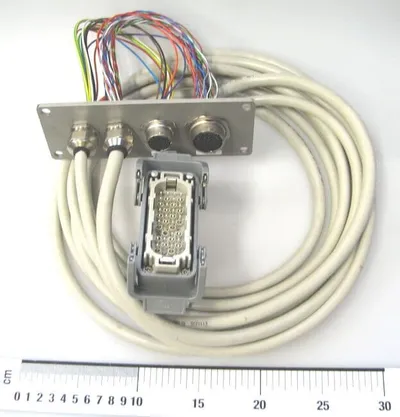 ABB 3HAC030198-001 – Internal cust. cable 3m ABB 3HAC030198-001 – Internal cust. cable 3m