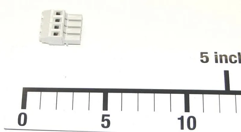 4 poles 5,08 — photo 1 of 2