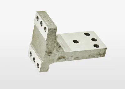 ABB 3HAW050013630 – Al. riser H=100 L=0 dowel 12H7 insul. ABB 3HAW050013630 – Al. riser H=100 L=0 dowel 12H7 insul.