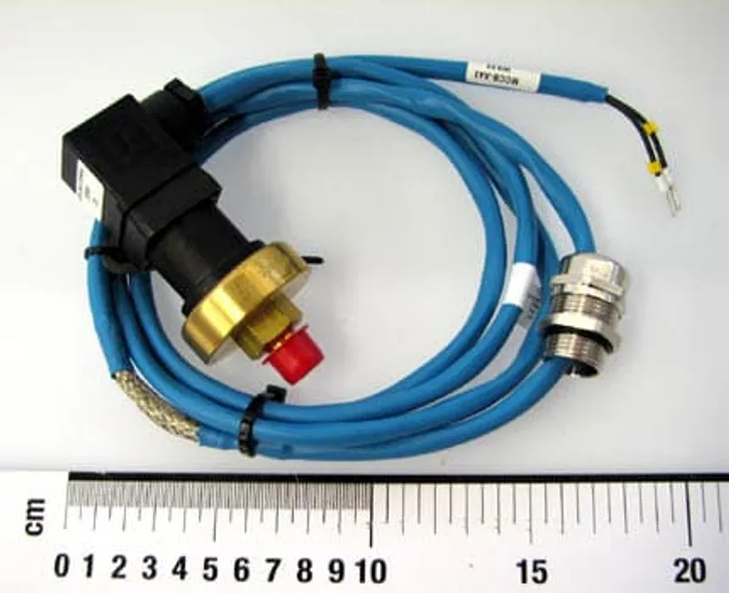ABB 3HNA011047-001 — photo 1 of 3