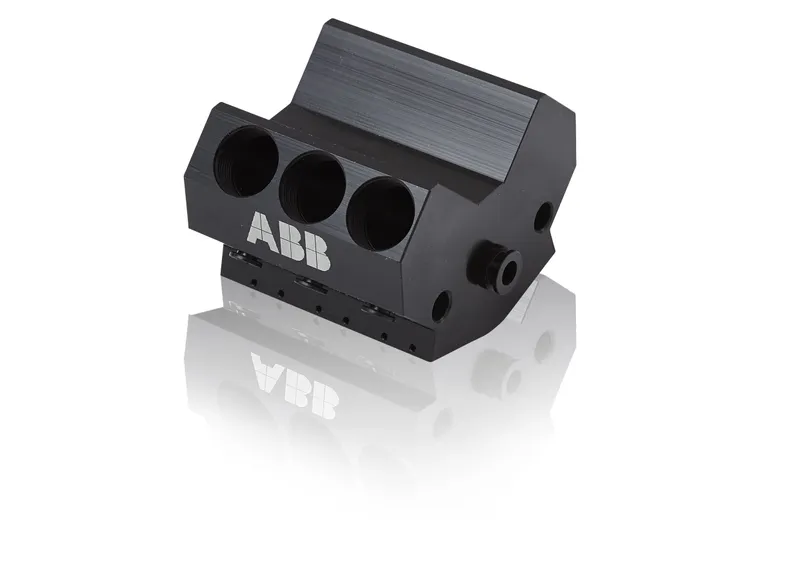 ABB 3HNA013862-001 — photo 1 of 2