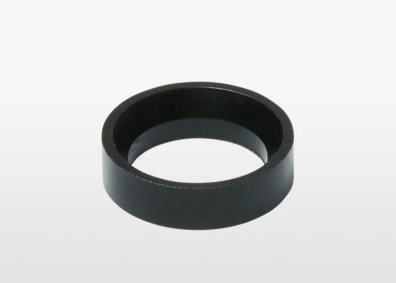 POM-C-BLACK