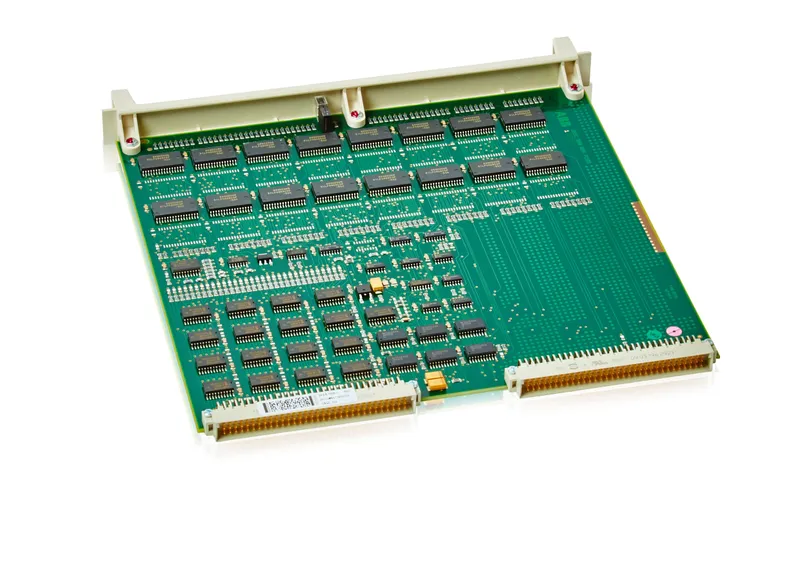 DSQC 323* 8 Mb