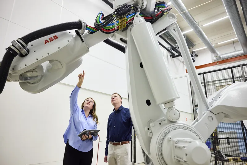ABB IRB 7720 — photo 1 of 6