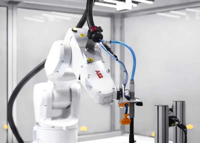 ABB Robotic Item Picker — photo 1 of 6