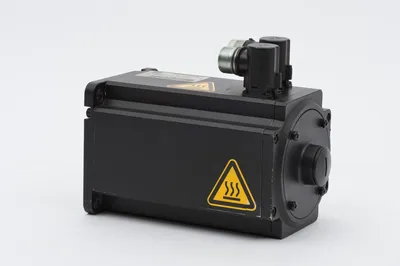 Servomotor TYPE D/KK4EY with sm. shaft