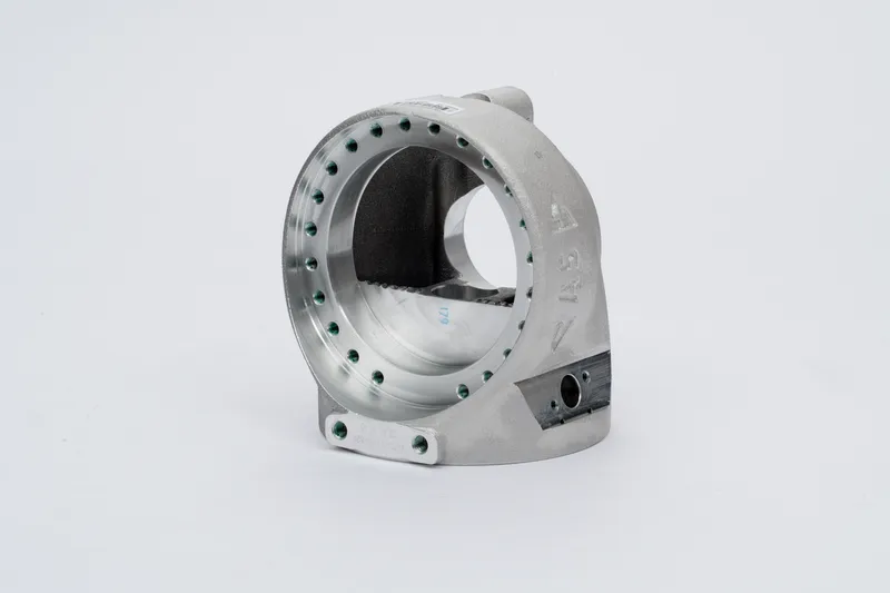 Swivel housing — photo 1 of 5