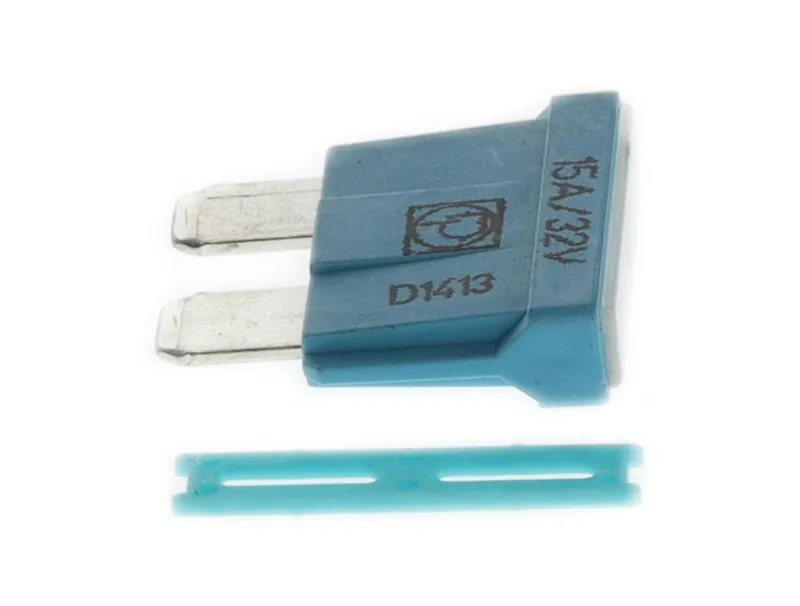 Blade-type fuse insert 15A — photo 6 of 9