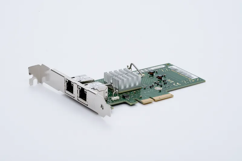 Dual GbE network card D2707 — photo 1 of 4