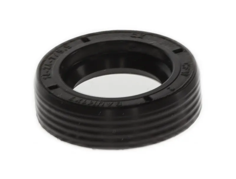 Radial shaft seal — photo 1 of 18