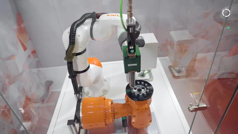 Energy Supply Axis1-6 for KUKA LBR iisy 6 & 11 R1300 — photo 3 of 13