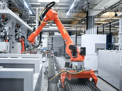Lader 5.0 - Tailored Automation Solution by KOCH Steuerungstechnik