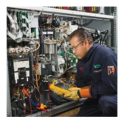 Schneider Electric WADVPLUS-E6-22 – (1) Year Advantage Plus Service Plan for (1) EPS 6000 150 to 225 kVA UPS