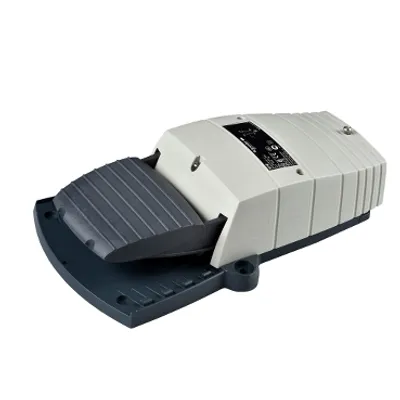 Single foot switch, plastic, Harmony XPE, grey, without cover, 1 step, 1 contact 1NC+NO, IP66